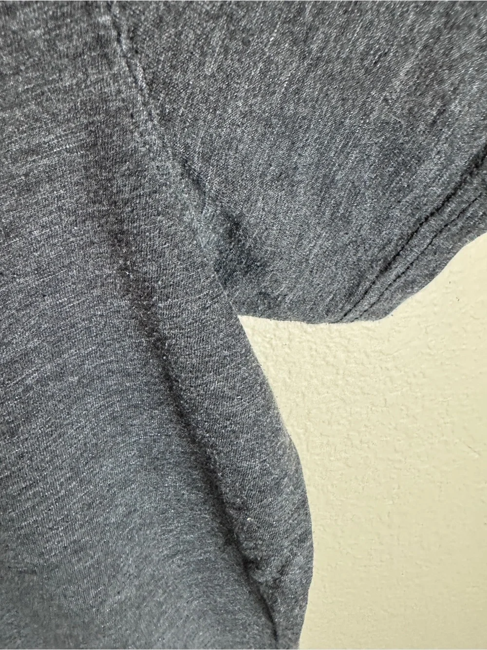 American Eagle Outfitters Mens Large Classic Fit T-Shirt Gray Eagle Patchwork